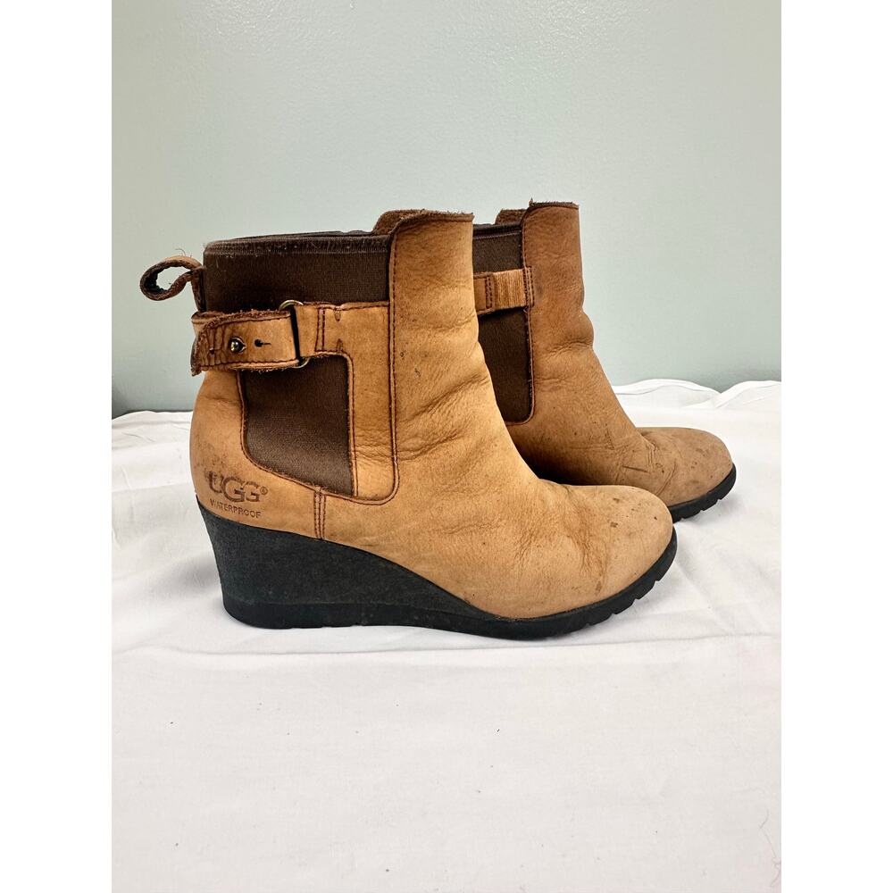 Women’s UGG Tan Indra Waterproof Heeled Wedge Ankle Boots size 7
